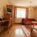 Otel Garten - Sallerhof Grödig