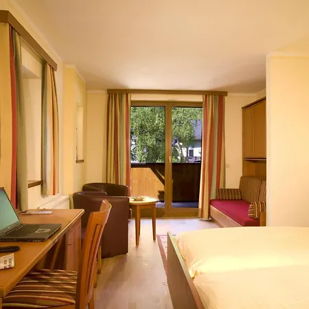 Hotell Garten - Sallerhof Grödig