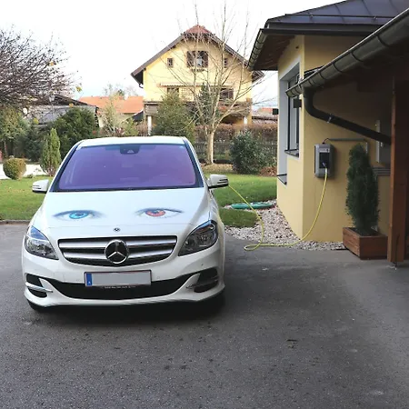 Garten - Sallerhof 4* Grödig