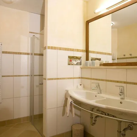Garten - Sallerhof Hotell 4*