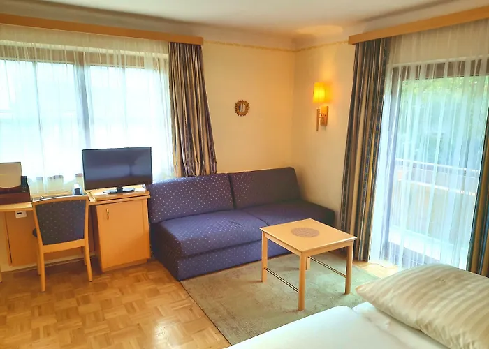 호텔 Garten - Sallerhof 그로딕